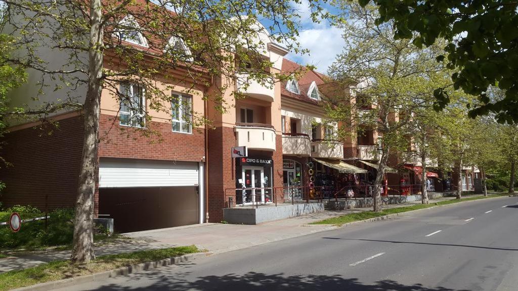 Lola Studio Apartman Hajdúszoboszló Dış mekan fotoğraf
