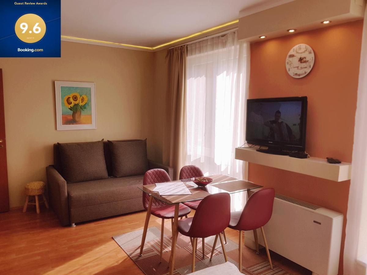 Lola Studio Apartman Hajdúszoboszló Dış mekan fotoğraf